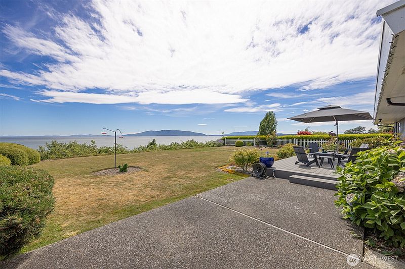 5th image of 3919 Cliffside Drive