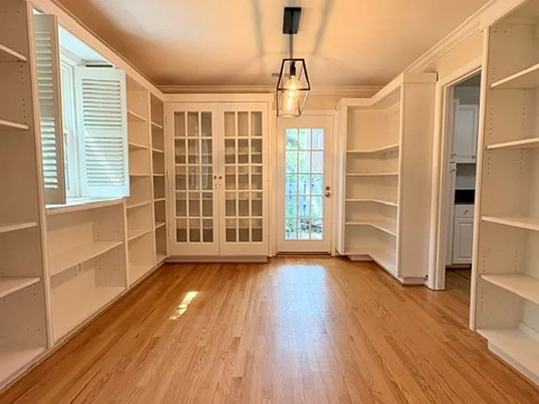 6718 Kenwood Forest Ln — Photo 7