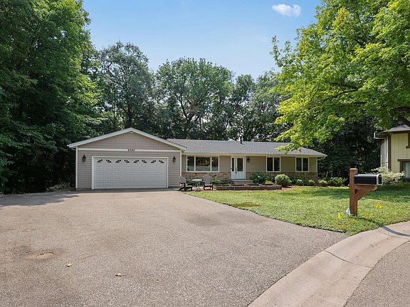 2nd image of 6360 Forest Cir