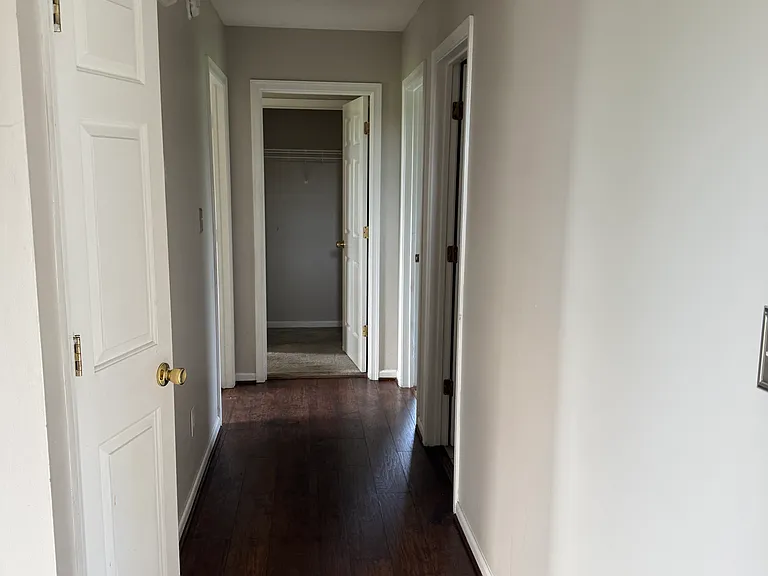 207 Run Swamp Rd — Photo 1