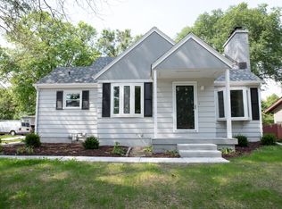 6321 N 102nd St, Milwaukee, WI 53225