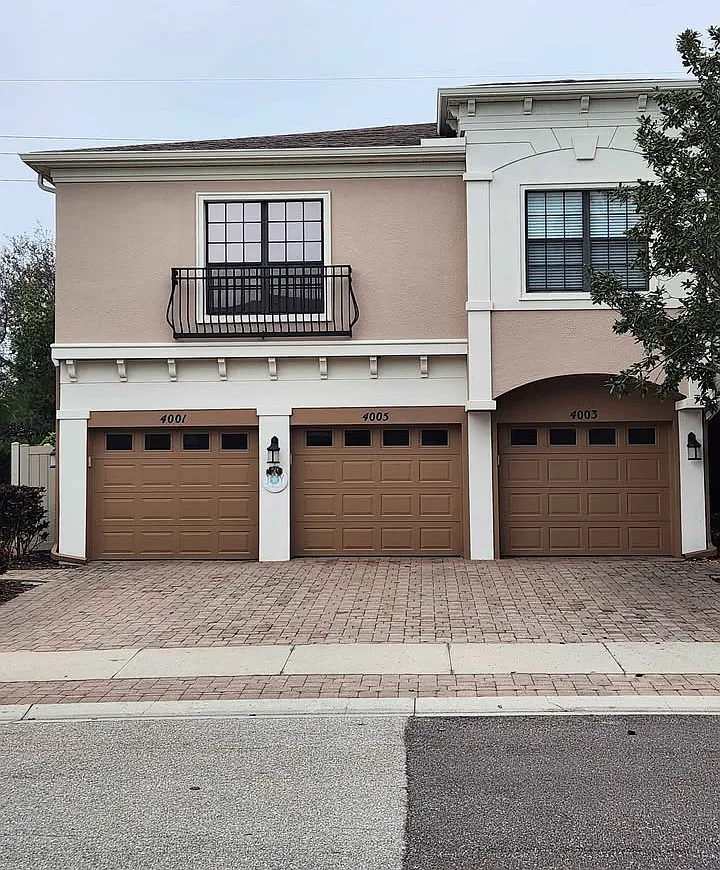 3 bed, 1455 sqft, $2,700 — Photo 1