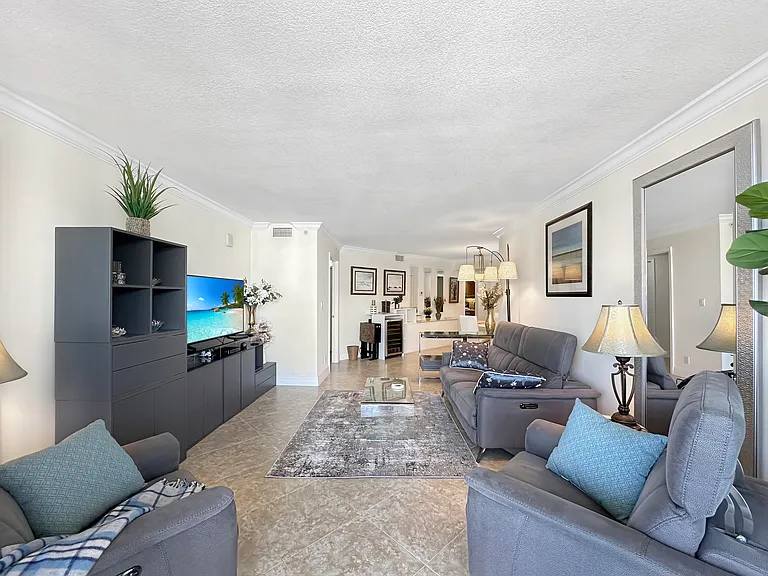 3000 N Ocean Dr #20B — Photo 6