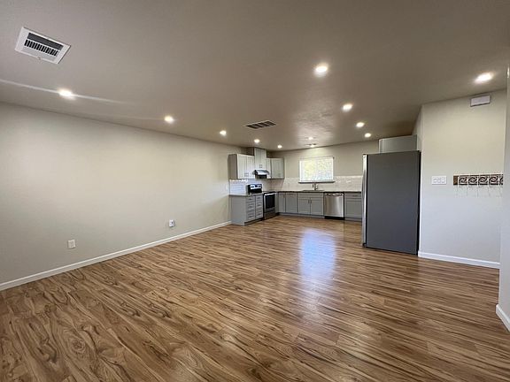 5th image of 819A E Minnesota Ave