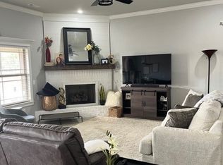 1447 Valle Ln, Springdale, AR 72762