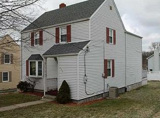 520 York Ave, Ellwood City, PA 16117