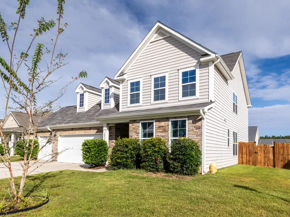 2035 Triple Crown Ln, Ridgeville, SC 29472