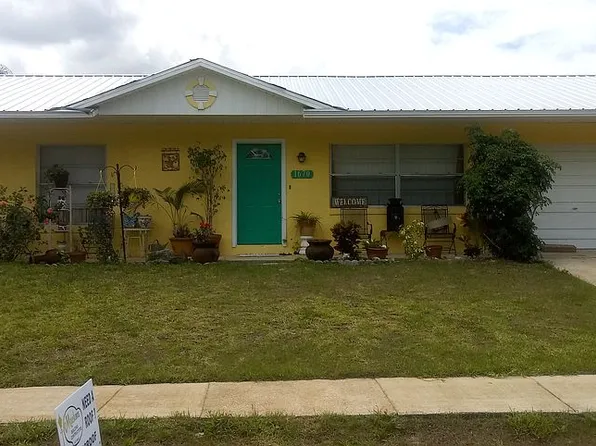 1670 Saratoga Dr, Titusville, FL 32796