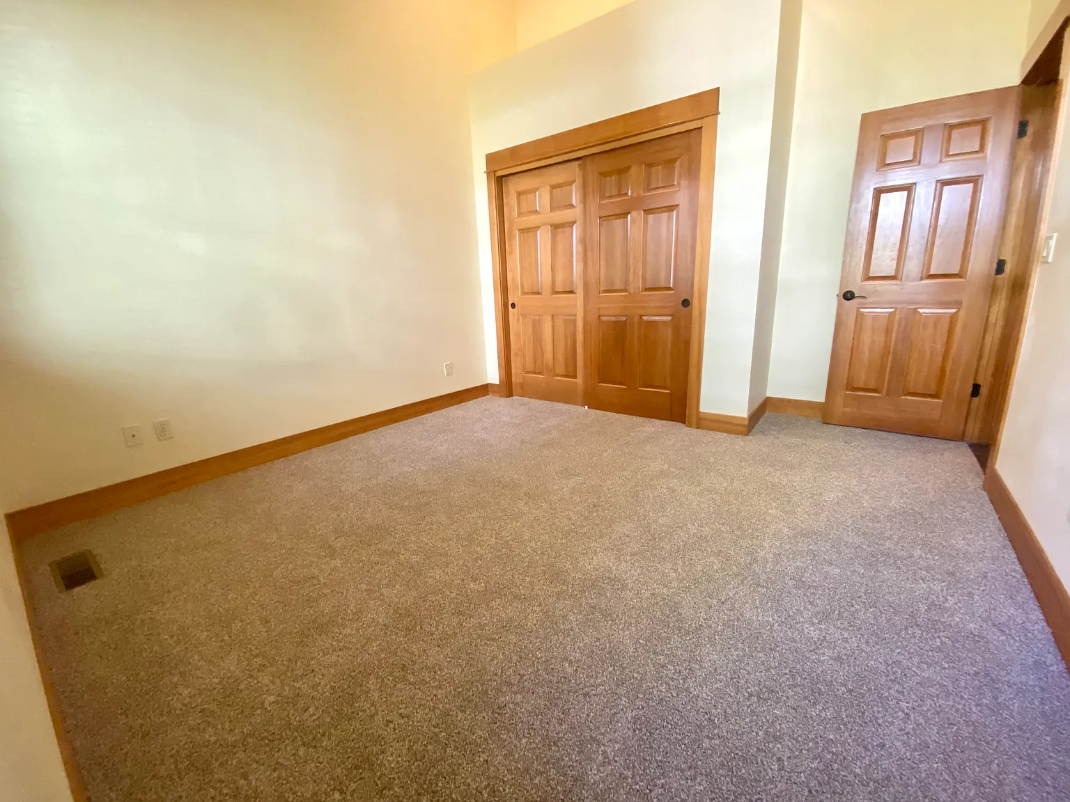 3 bed, 1850 sqft, $3,350 — Photo 3