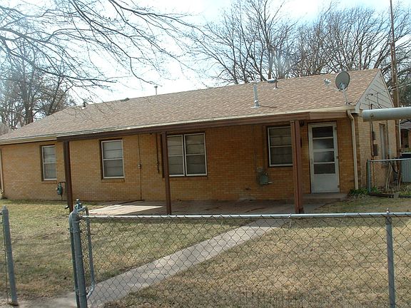 3rd image of 607 Isern St