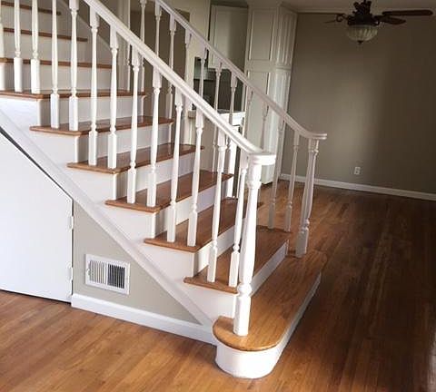 4th image of 1280 S Barrington Ave APT 1