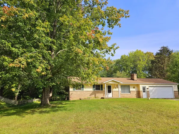 111 Mary Lou Dr, Hastings, MI 49058