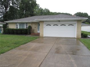 5971 Northview Dr, Seven Hills, OH