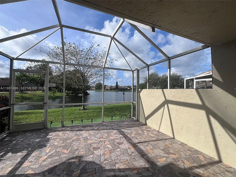 7852 NW 7th Ct — Photo 7