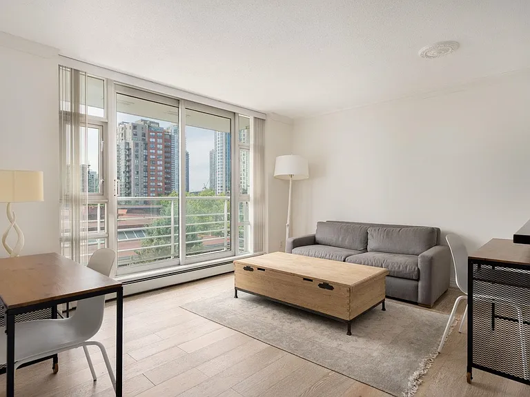 189 Davie St #608 — Photo 8