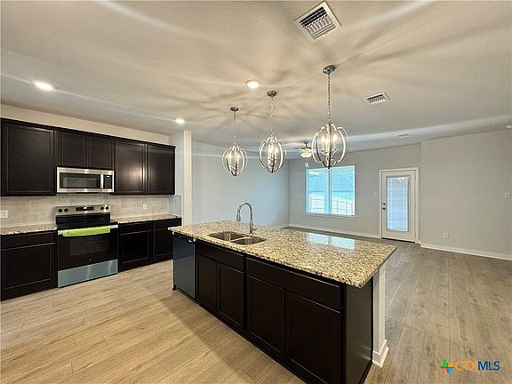 5th image of 182 Grand Canyon Dr