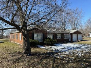 402 S Shelby St, Shelbina, MO 63468