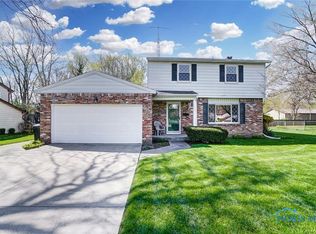 6611 Aftwood Dr, Sylvania, OH 43560