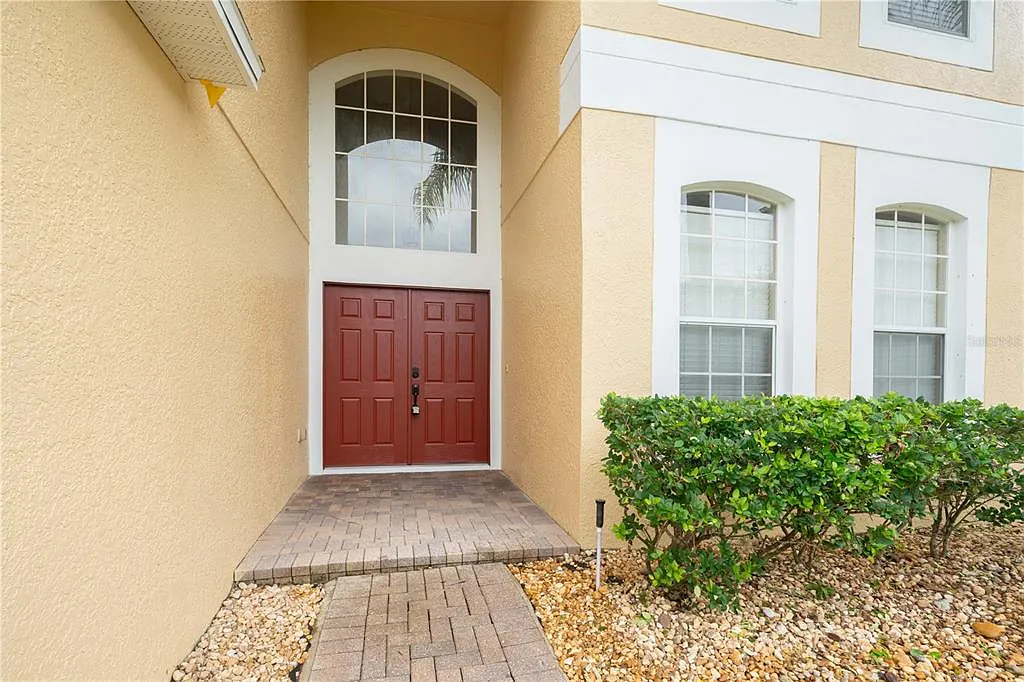 5 bed, 3.0 bath, 3462 sqft, $3,495 — Photo 2