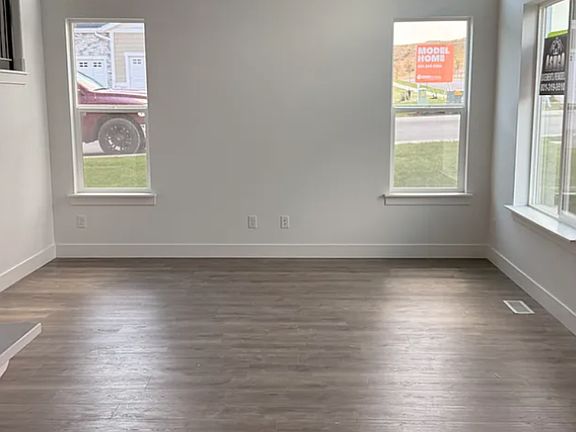 2nd image of 2787 Red Velvet Ln
