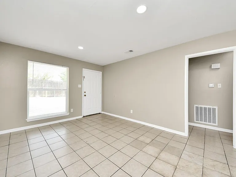 1736 Crestdale Dr #8 — Photo 8