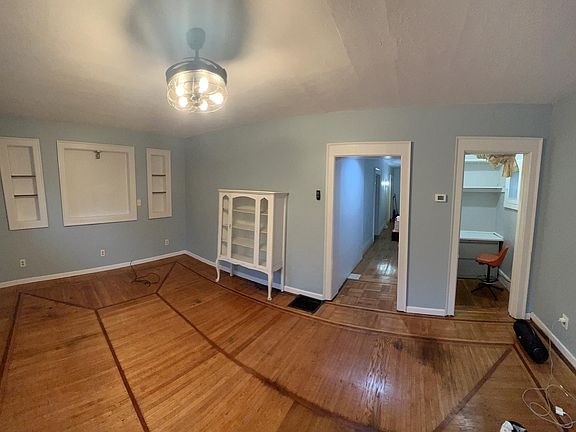 2nd image of 70 Ashland Ave #2
