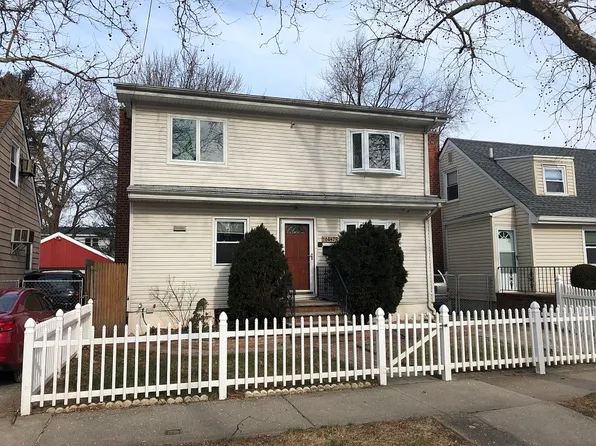 164-75 Underhill Ave #1, Fresh Meadows, NY 11365