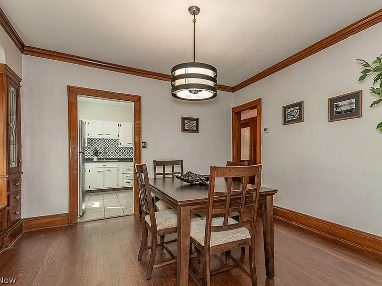 10705 Saint Mark Ave — Photo 10