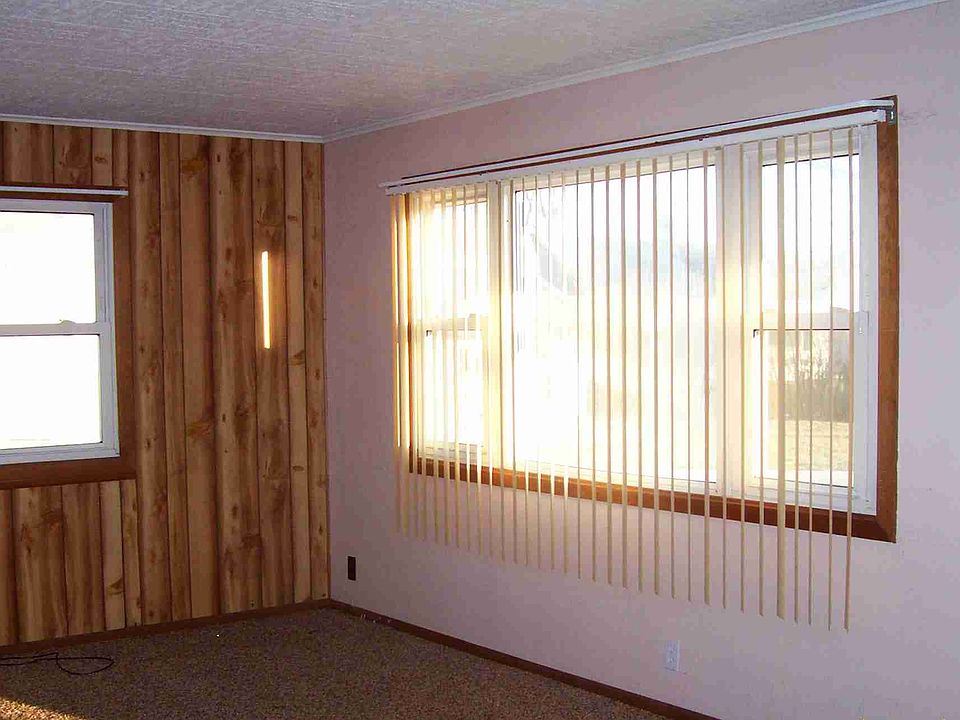 1st image of 28 E Sunnydale Dr