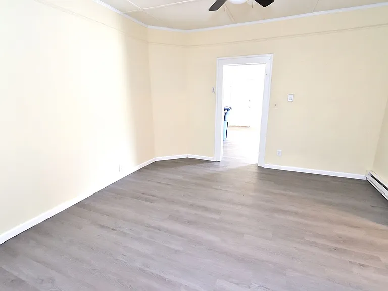 827 Gay St — Photo 5