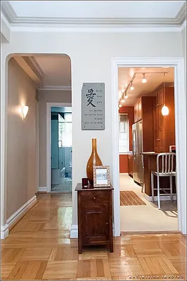 Sold by Bank Neary | media 25