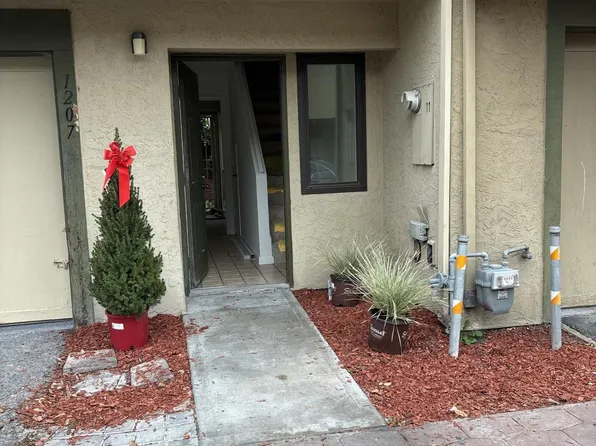 1207 Permata Ct, San Jose, CA 95116