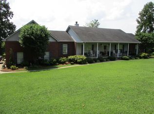 1006 Chateau Dr, Lebanon, TN 37087