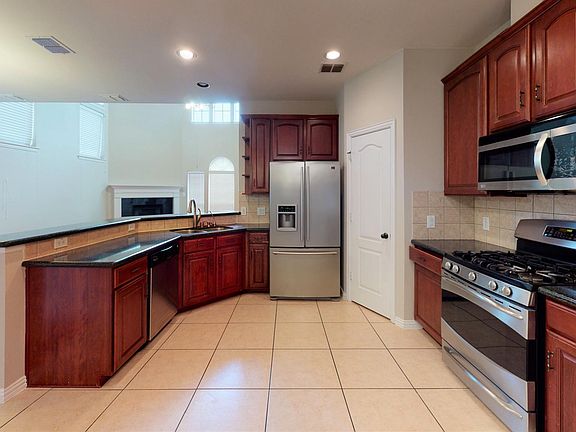 4th image of 2145 Broadstone Dr