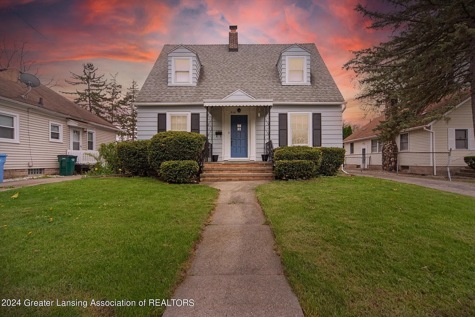 2110 Roberts Ln photo 1