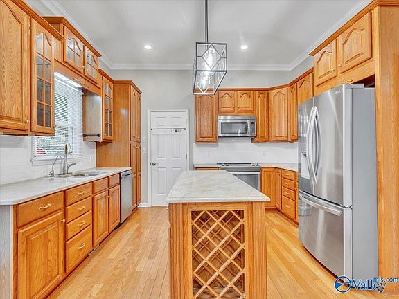 5th image of 1700 Graywood Ct NW