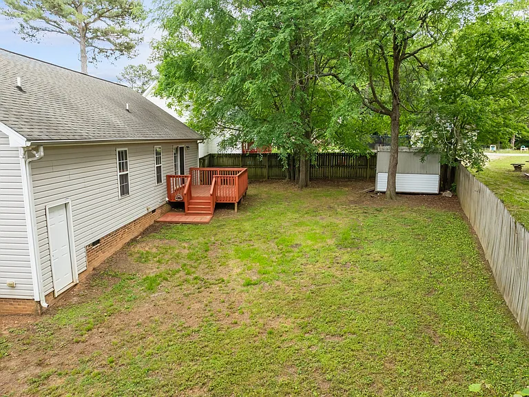 404 Foxbridge Ct — Photo 41