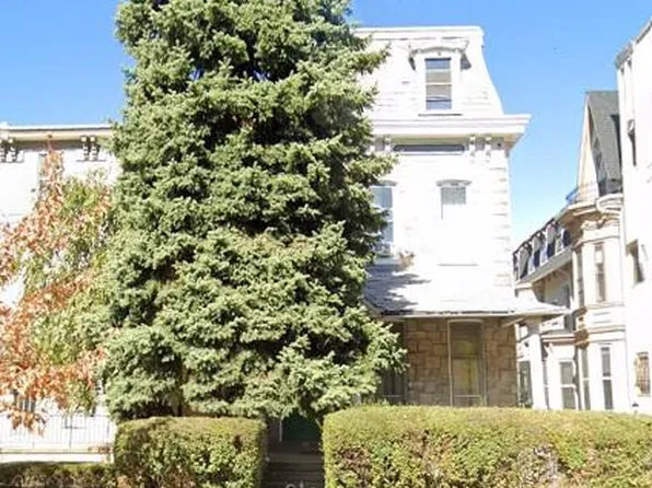 4033 Walnut St, Philadelphia, PA 19104