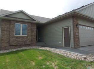 5447 S Salvation Pl, Sioux Falls, SD 57108