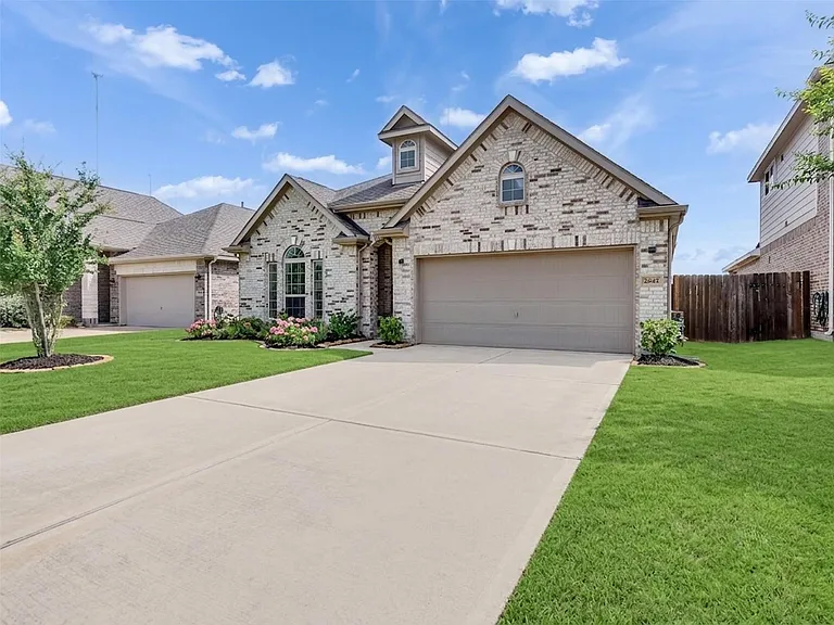 2643 Dry Creek Dr — Photo 2