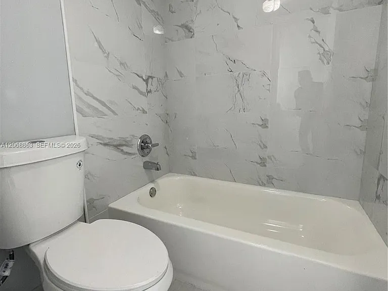 10169 Twin Lakes Dr #23 — Photo 3