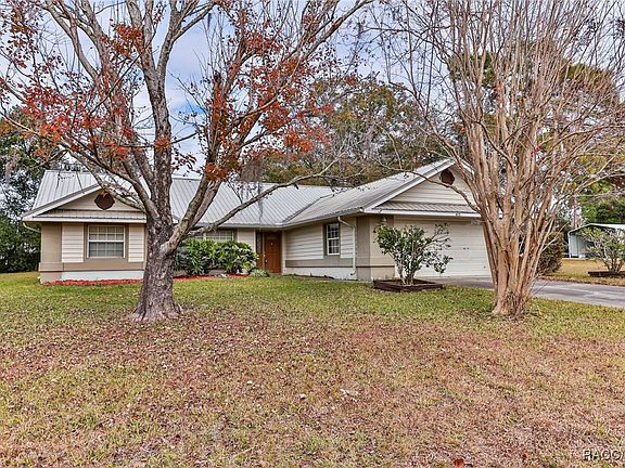 2nd image of 6123 W Woodside Cir