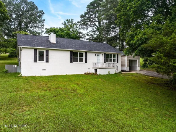 3803 Strong Rd, Mascot, TN 37806