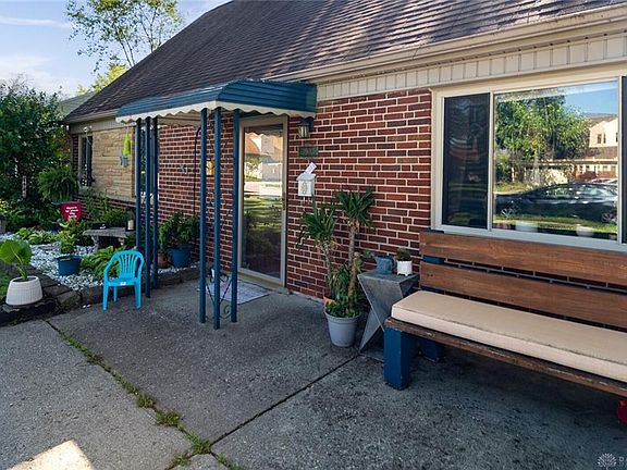 5th image of 3903 Villanova Dr