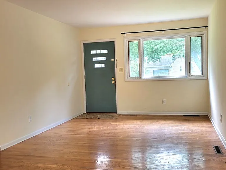 4931 Appleton Ave — Photo 3