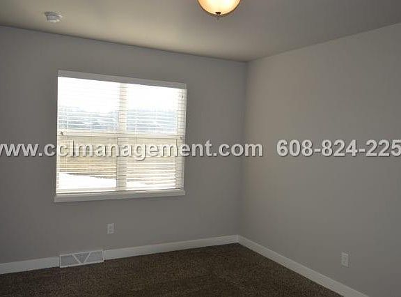 3rd image of 1121 Santa Maria Pkwy