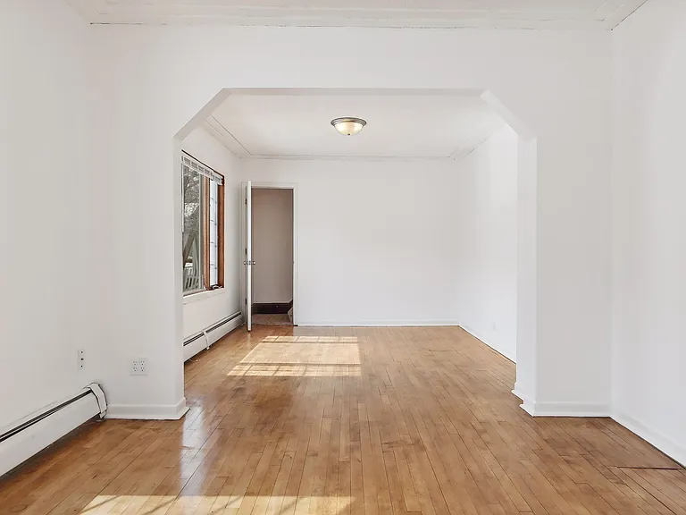 1119 Matilda St — Photo 9
