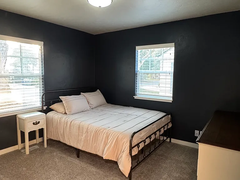 406 N Pacific St — Photo 8