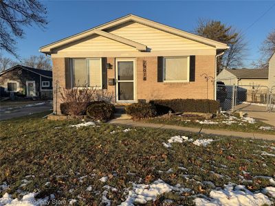 23011 Violet St, Saint Clair Shores, MI, 48082