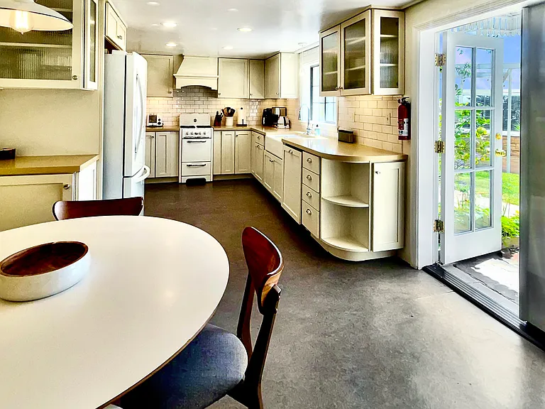 34 Arlington Ave #1 — Photo 10